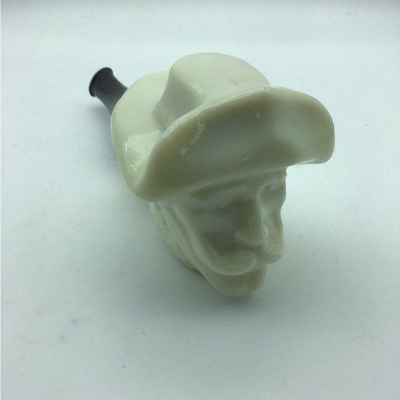 Vintage Western Themed Avon Cologne bottles - Picture 3 of 5